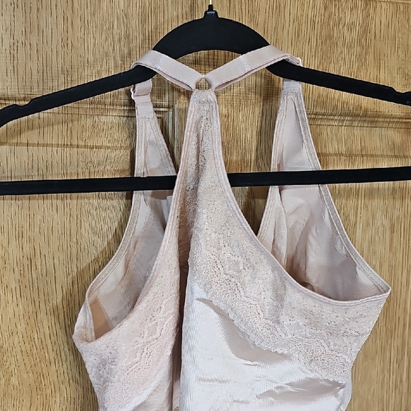 Ruby Ribbon Cream Racer Back Bra - Picture 9 of 9